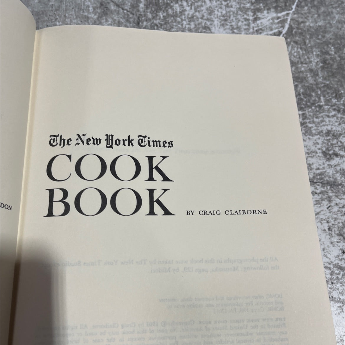 the new york times cook book book, by craig claiborne, 1961 Hardcover image 2