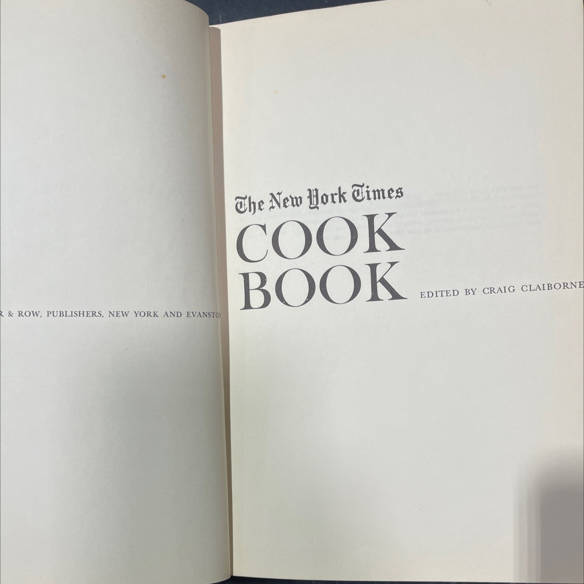 the new york times cook book book, by craig claiborne, 1961 Hardcover image 2