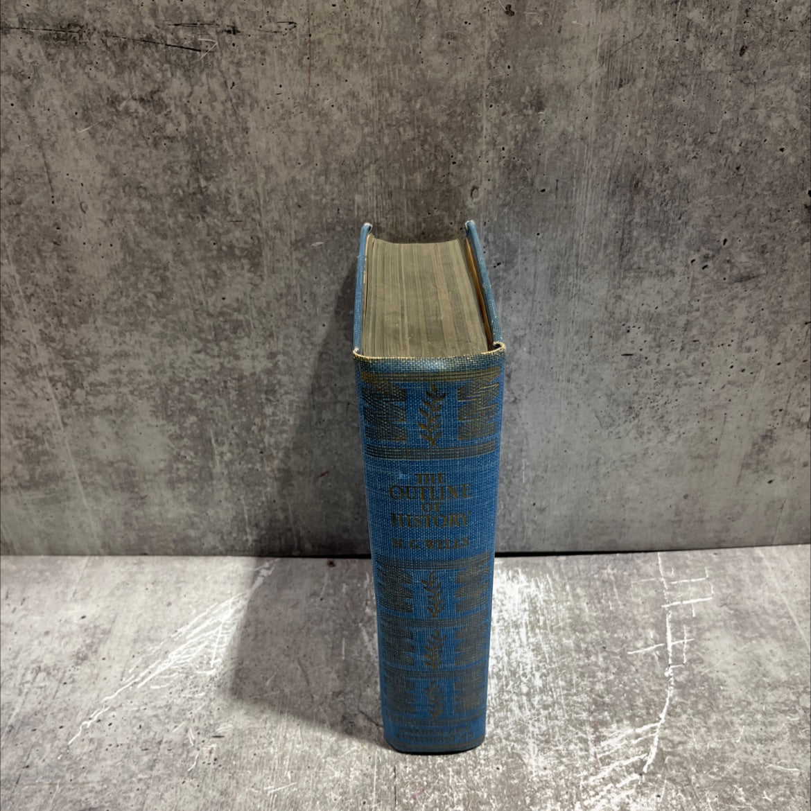 the outline of history being a plain history of life and mankind book, by h. g. wells, 1949 Hardcover image 4