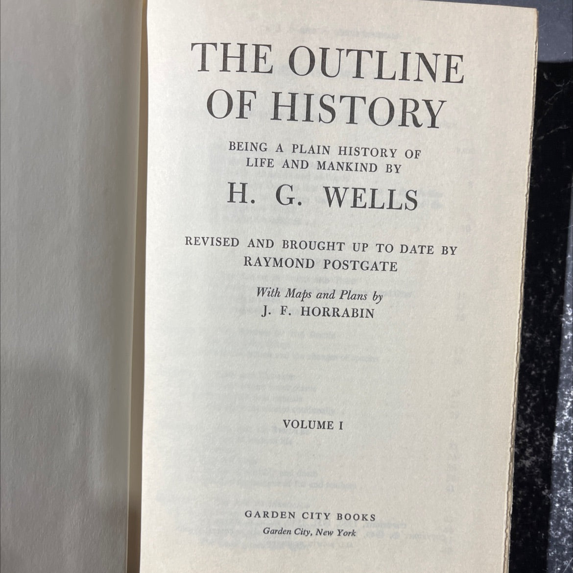 the outline of history being a plain history of life and mankind book, by h. g. wells, 1961 Hardcover image 2
