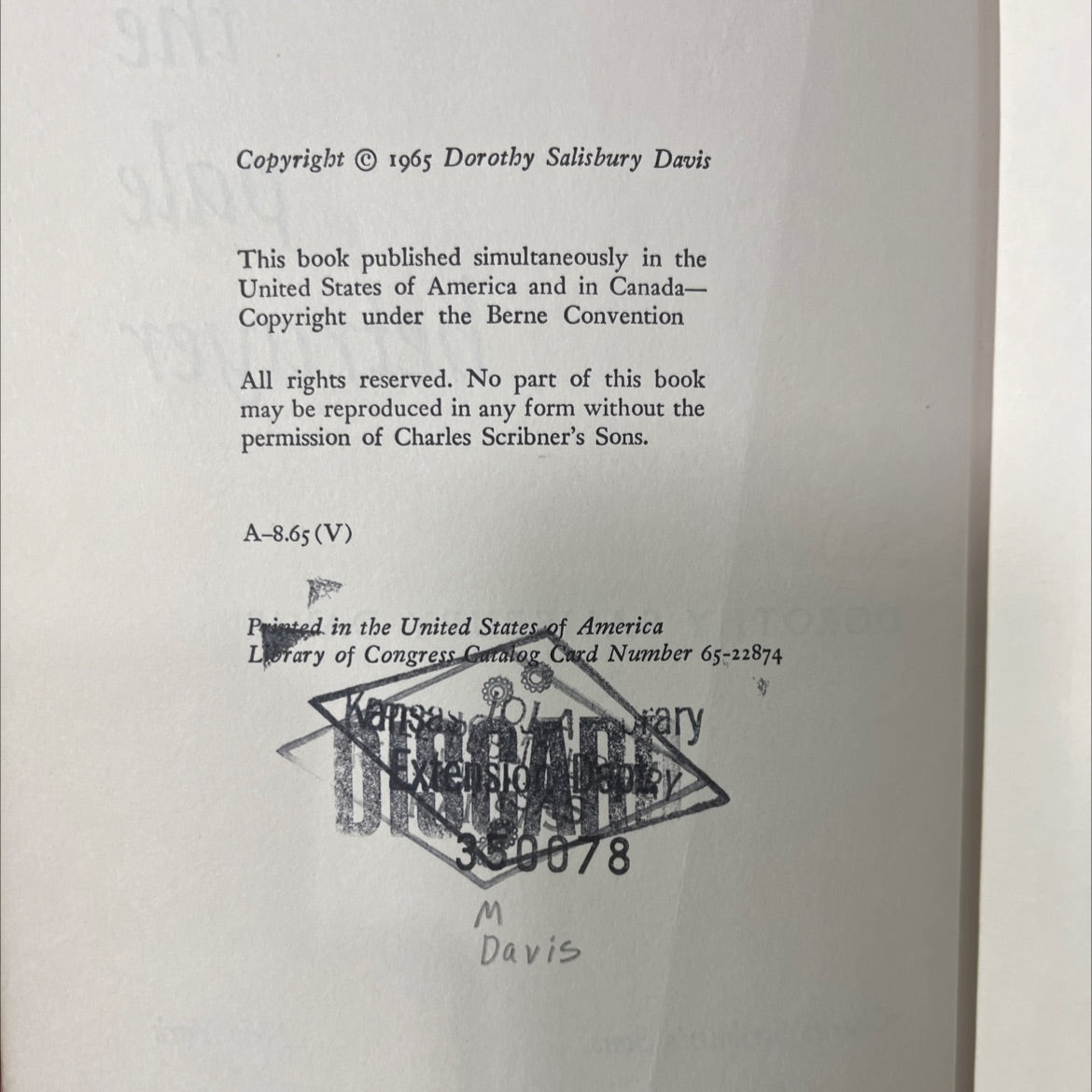 the pale betrayer book, by dorothy salisbury davis, 1965 Hardcover image 3