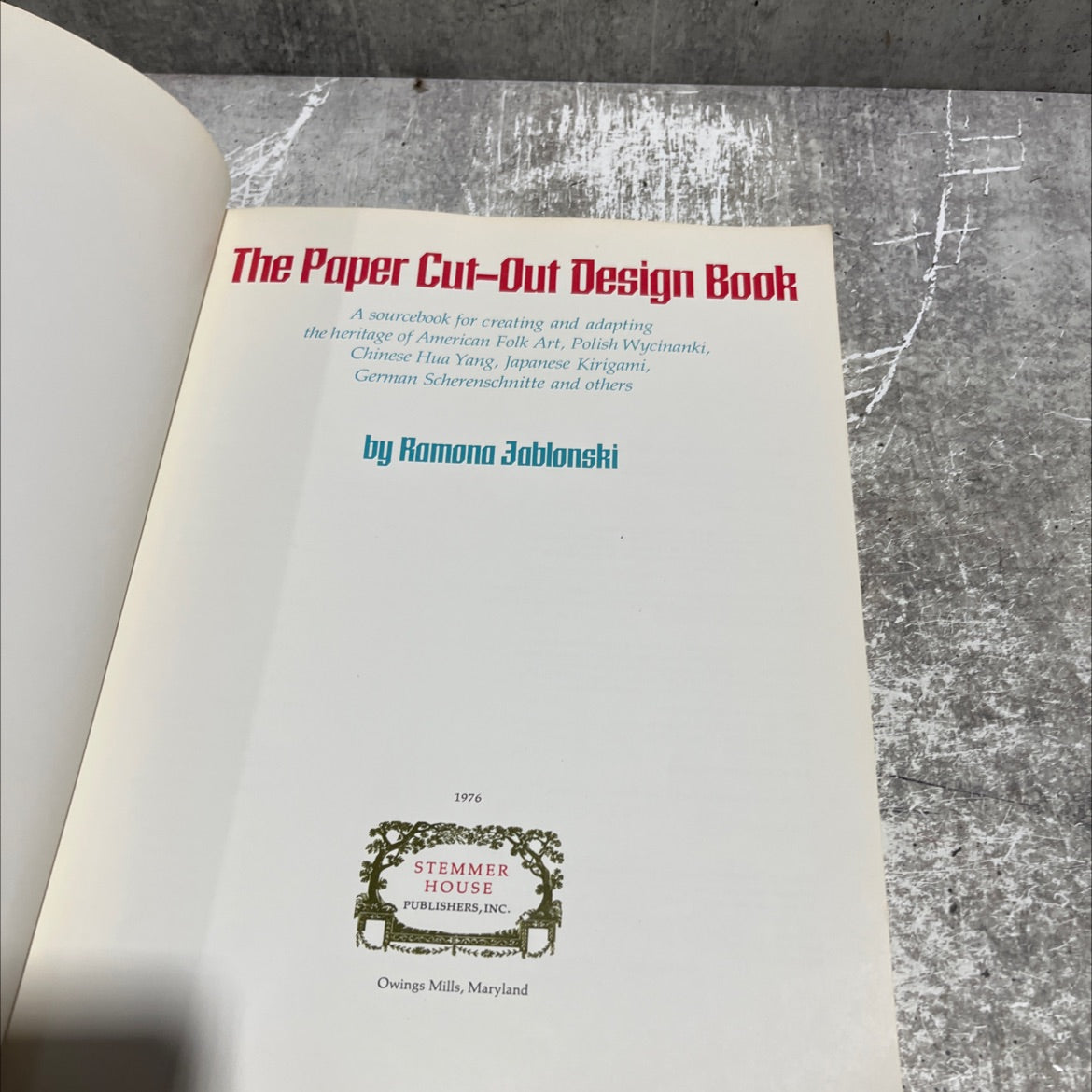 the paper cut-out design book book, by Ramona Jablonski, 1976 Paperback image 2