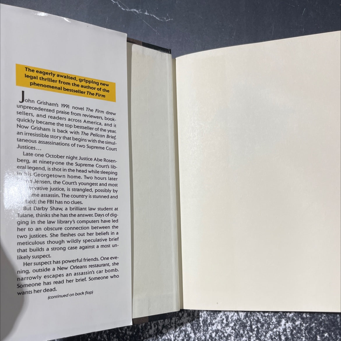 the pelican brief book, by john grisham, 1992 Hardcover image 4