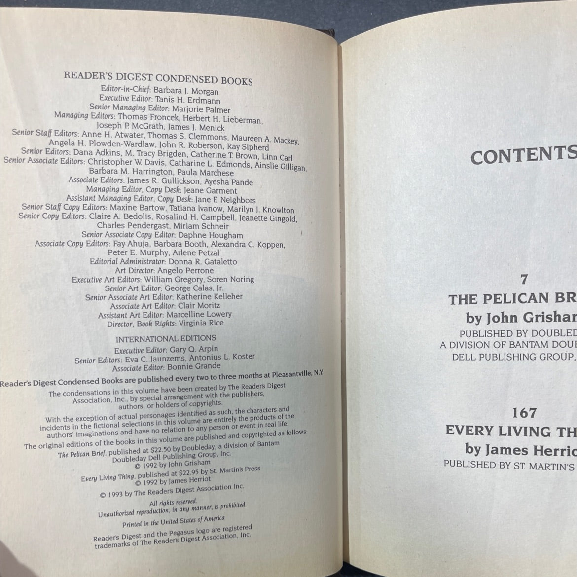 the pelican brief book, by john grisham, 1992 Hardcover image 3