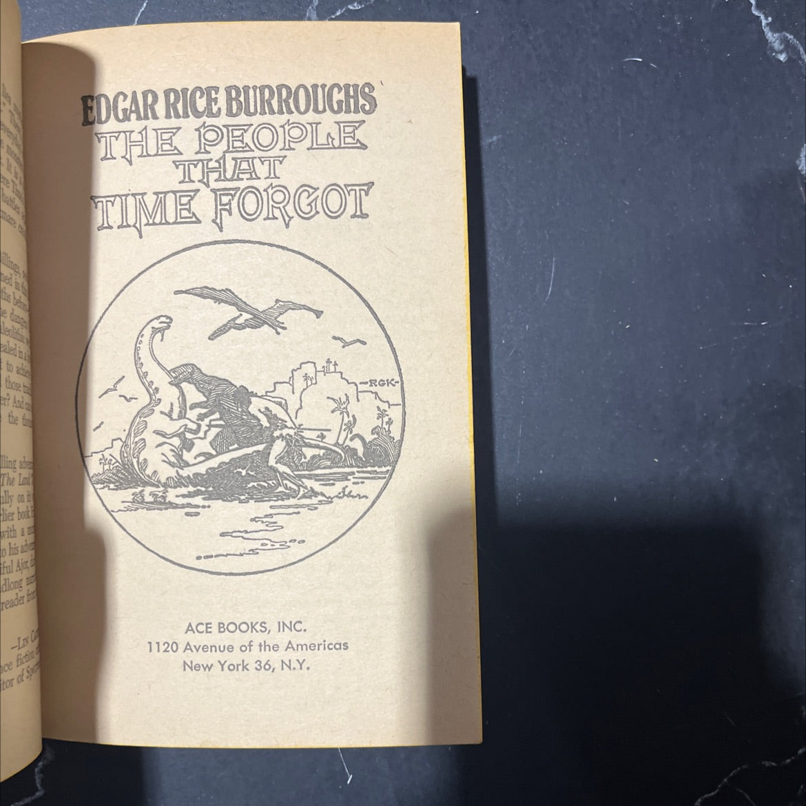 the people that time forgot book, by edgar rice burroughs, 1970 Paperback image 2