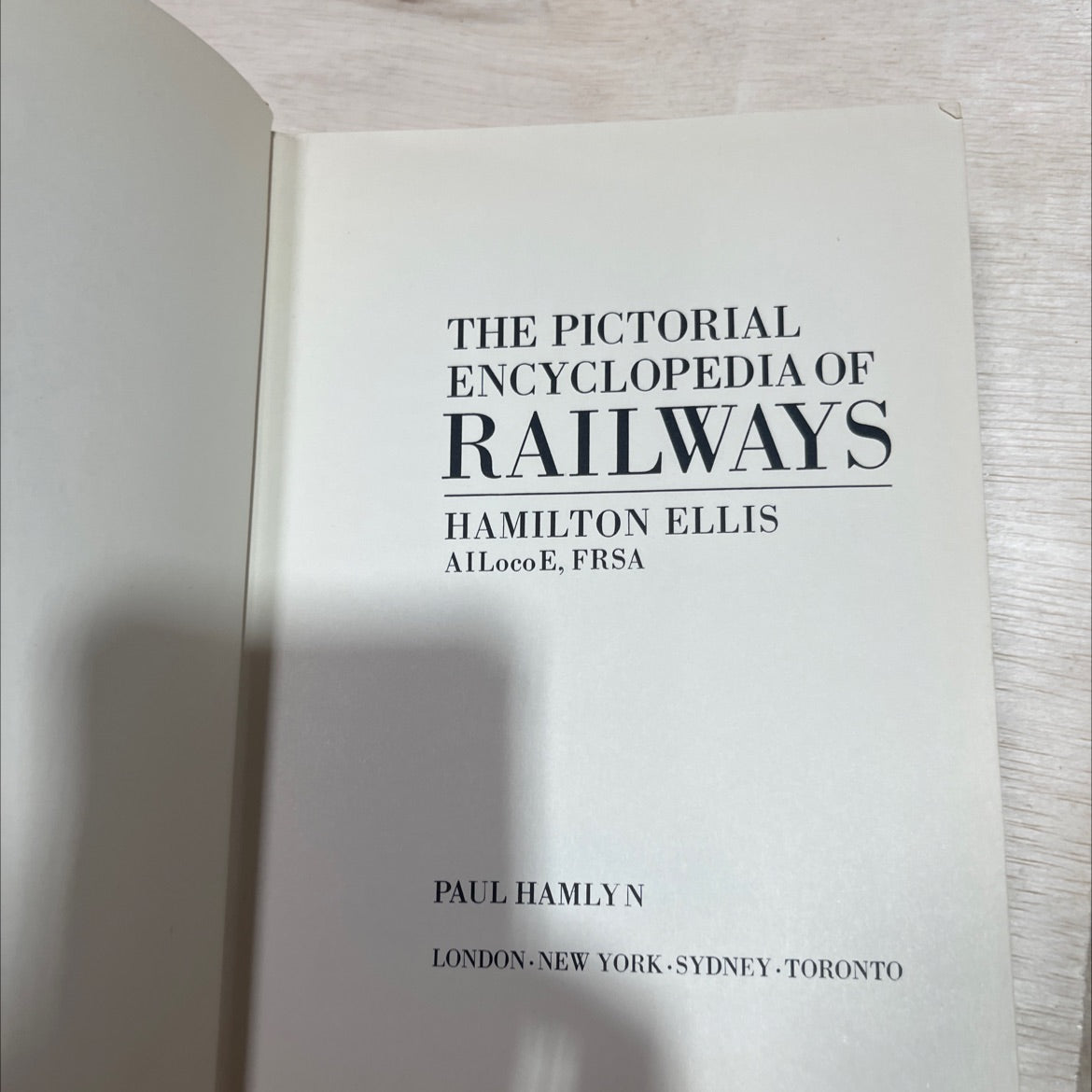 the pictorial encyclopedia of railways book, by hamilton ellis, 1969 Hardcover image 2