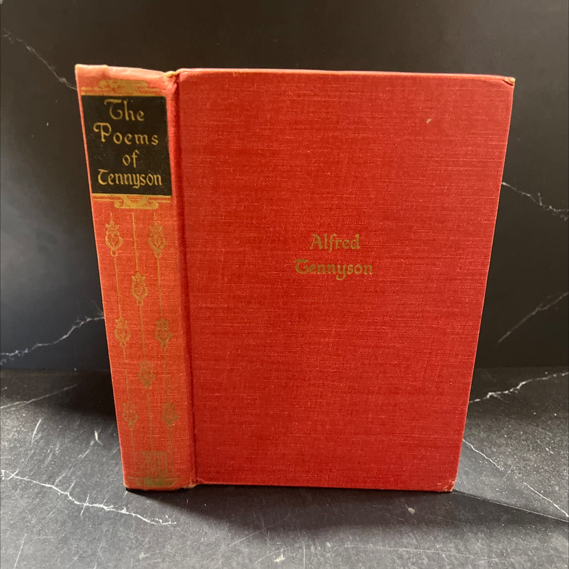 the poems of alfred lord tennyson book, by alfred lord tennyson, 1932 Hardcover image 1