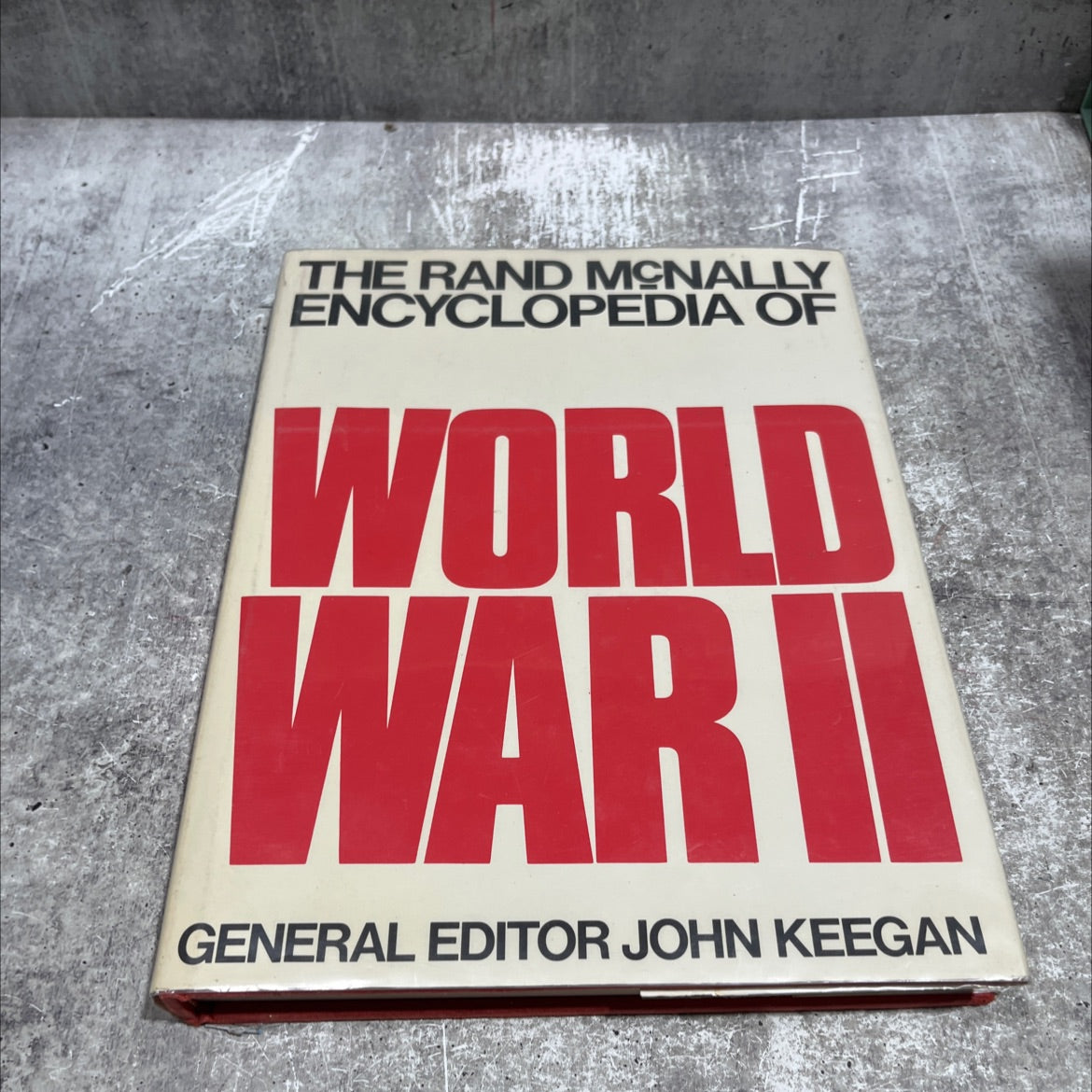 the rand mcnally encyclopedia of world war book, by john keegan, 1977 Hardcover image 1