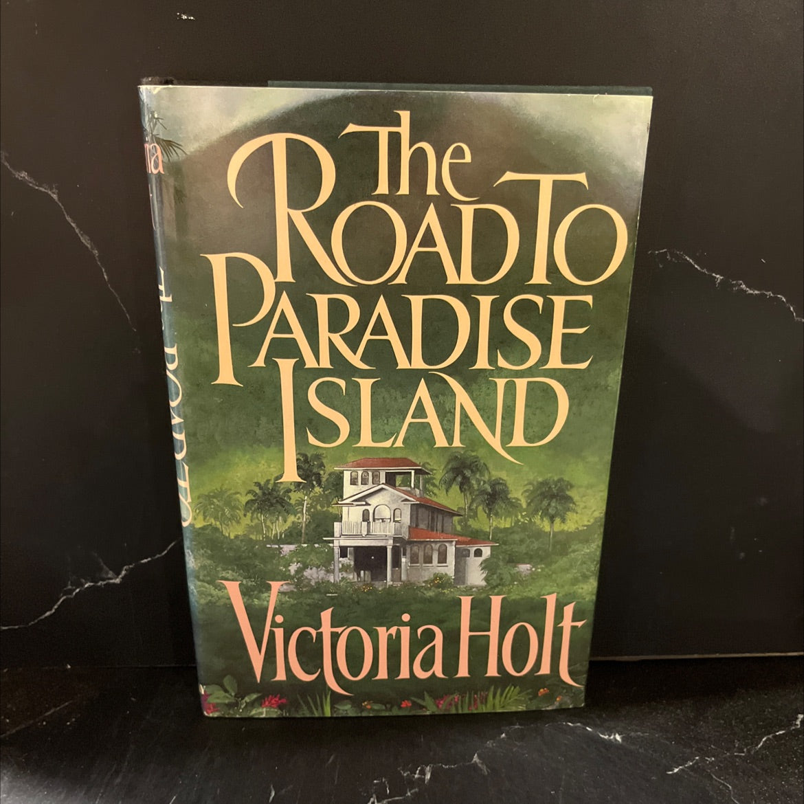 the road to paradise island book, by Victoria Holt, 1985 Hardcover image 1
