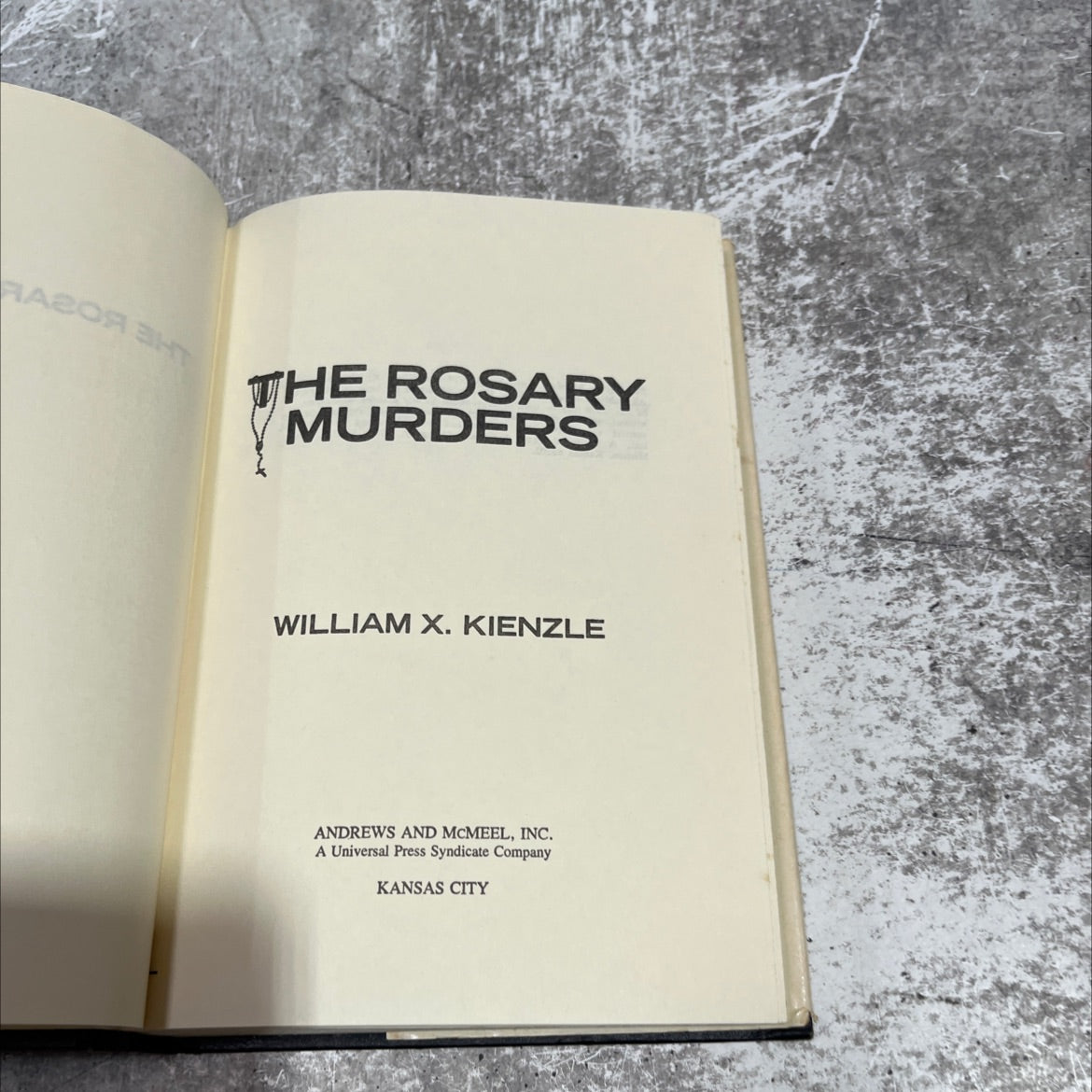 the rosary murders book, by william x. kienzle, 1979 Hardcover image 2