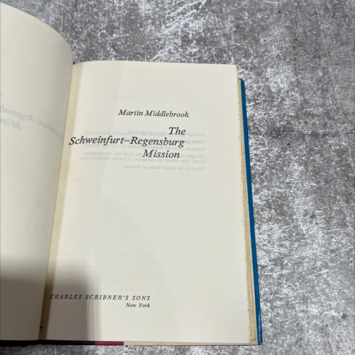 the schweinfurt-regensburg mission book, by martin middlebrook, 1983 Hardcover image 2