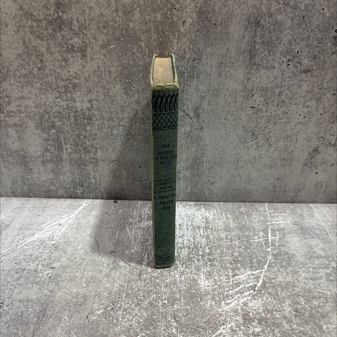 the secret in the old attic book, by carolyn keene, 1944 Hardcover image 4