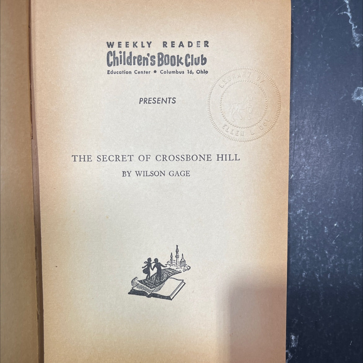 the secret of crossbone hill book, by wilson gage, 1970 Hardcover image 2
