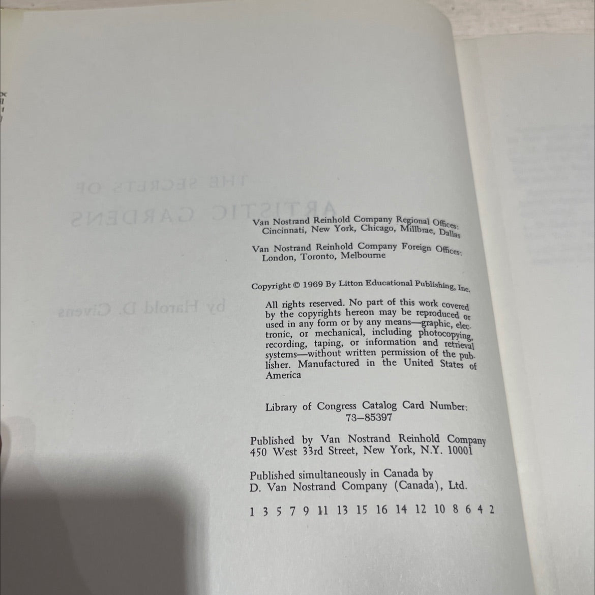 the secrets of artistic gardens book, by harold d. givens, 1969 Hardcover image 3