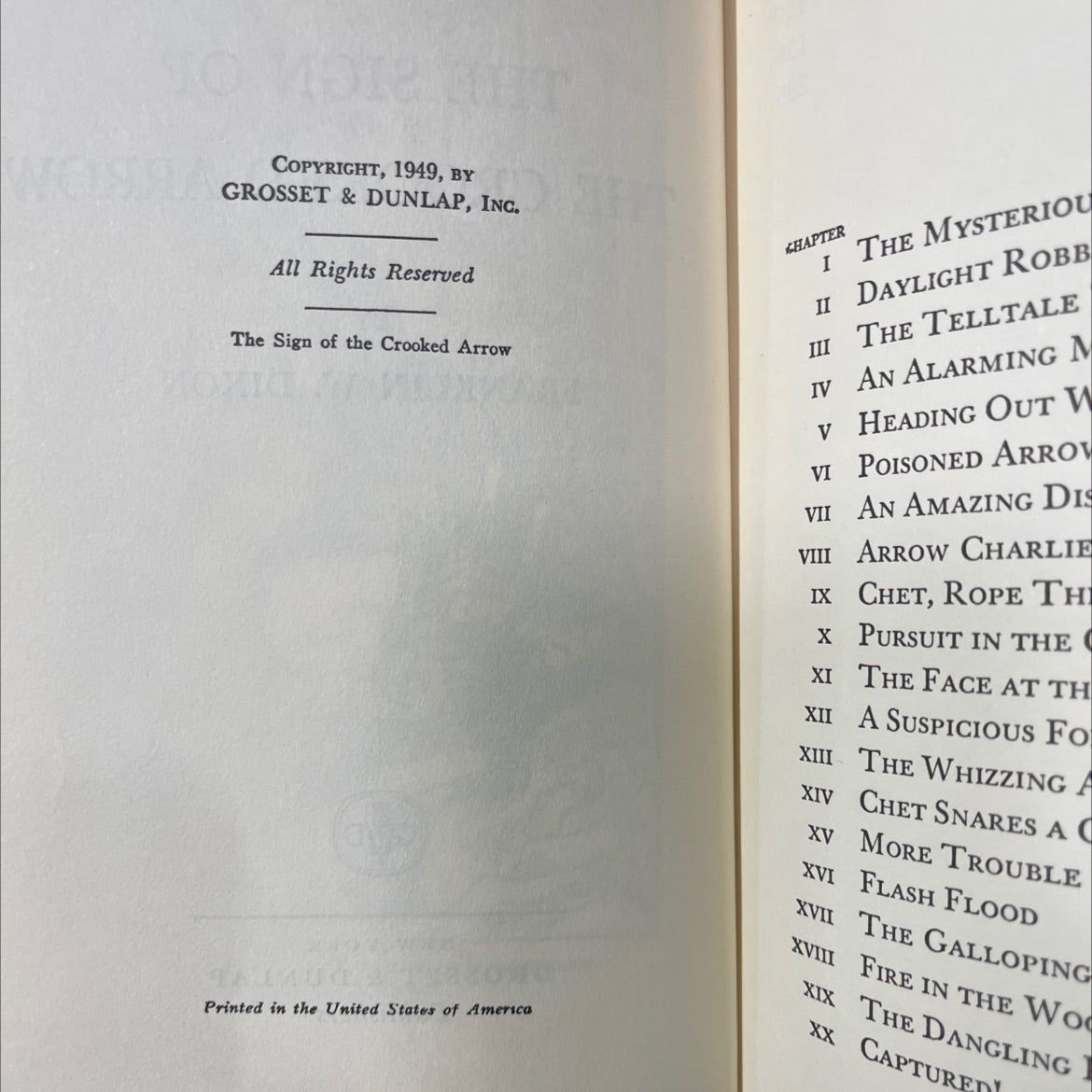 the sign of the crooked arrow book, by franklin w. dixon, 1949 Hardcover image 3