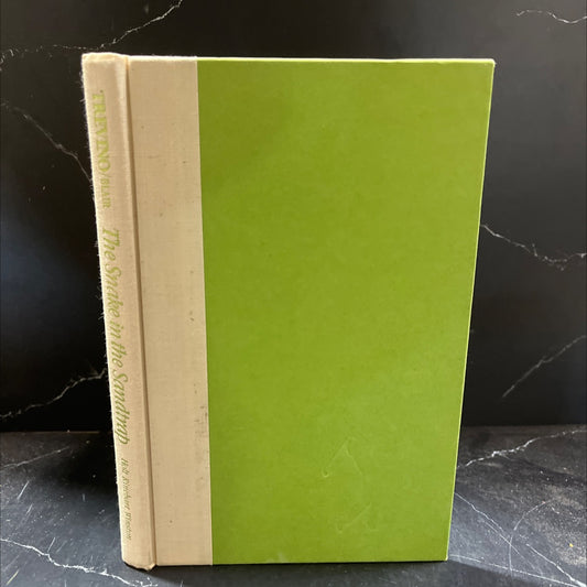 the snake in the sandtrap (and other misadventures on the golf tour) book, by lee trevino and sam blair, 1985 Hardcover image 1