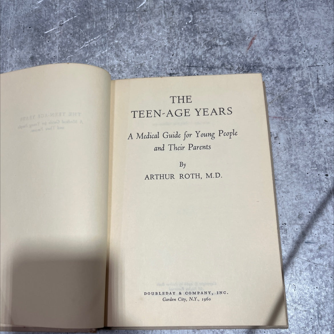 the teenage years a medical guide for young people and their parents book, by arthur roth, m.d., 1960 Hardcover image 2