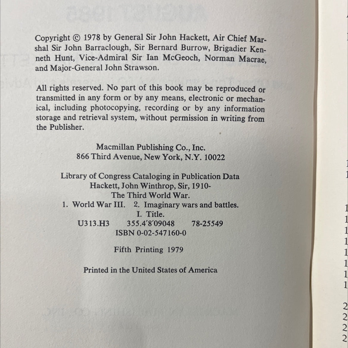 the third world war august 1985 book, by general sir john hackett, 1985 Hardcover image 3