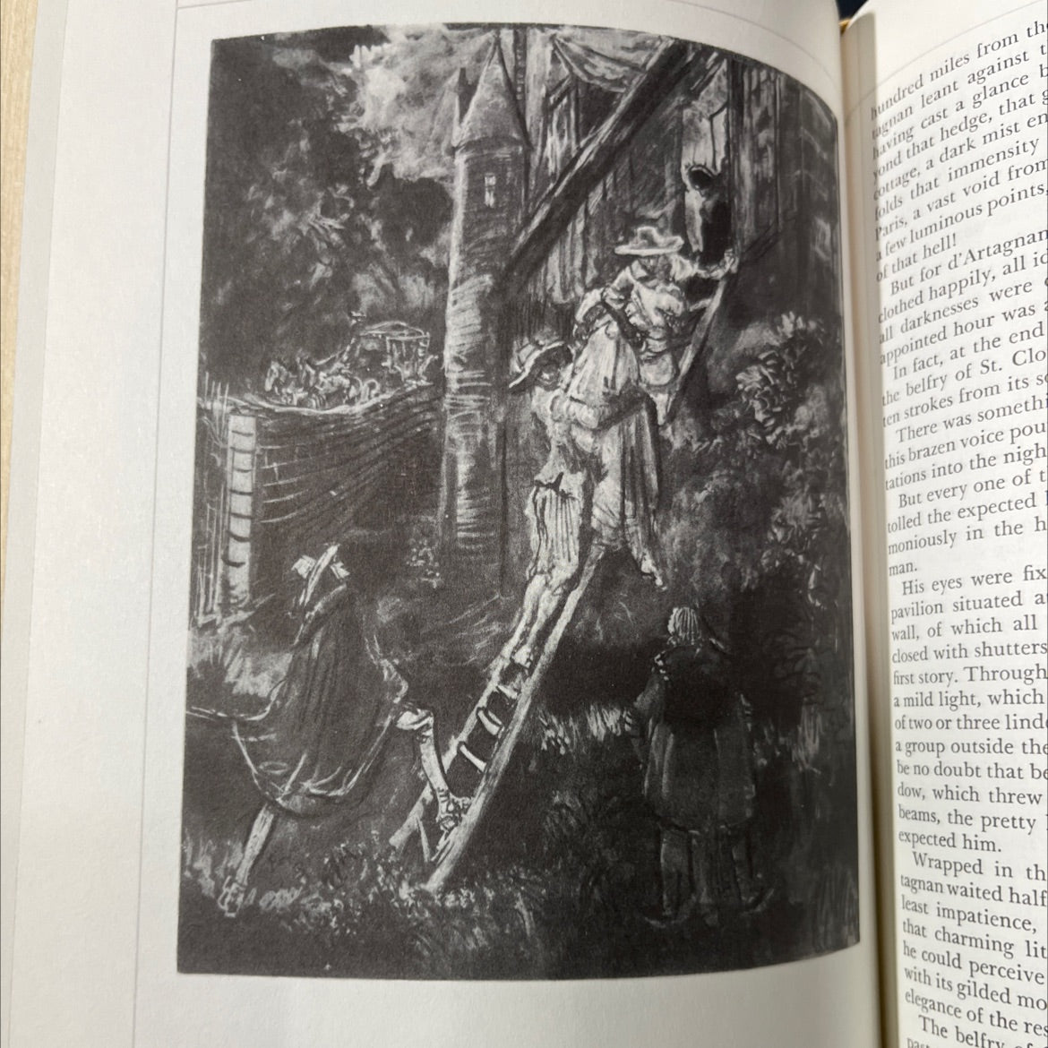 the three musketeers book, by alexandre dumas, 1970 Leather image 4