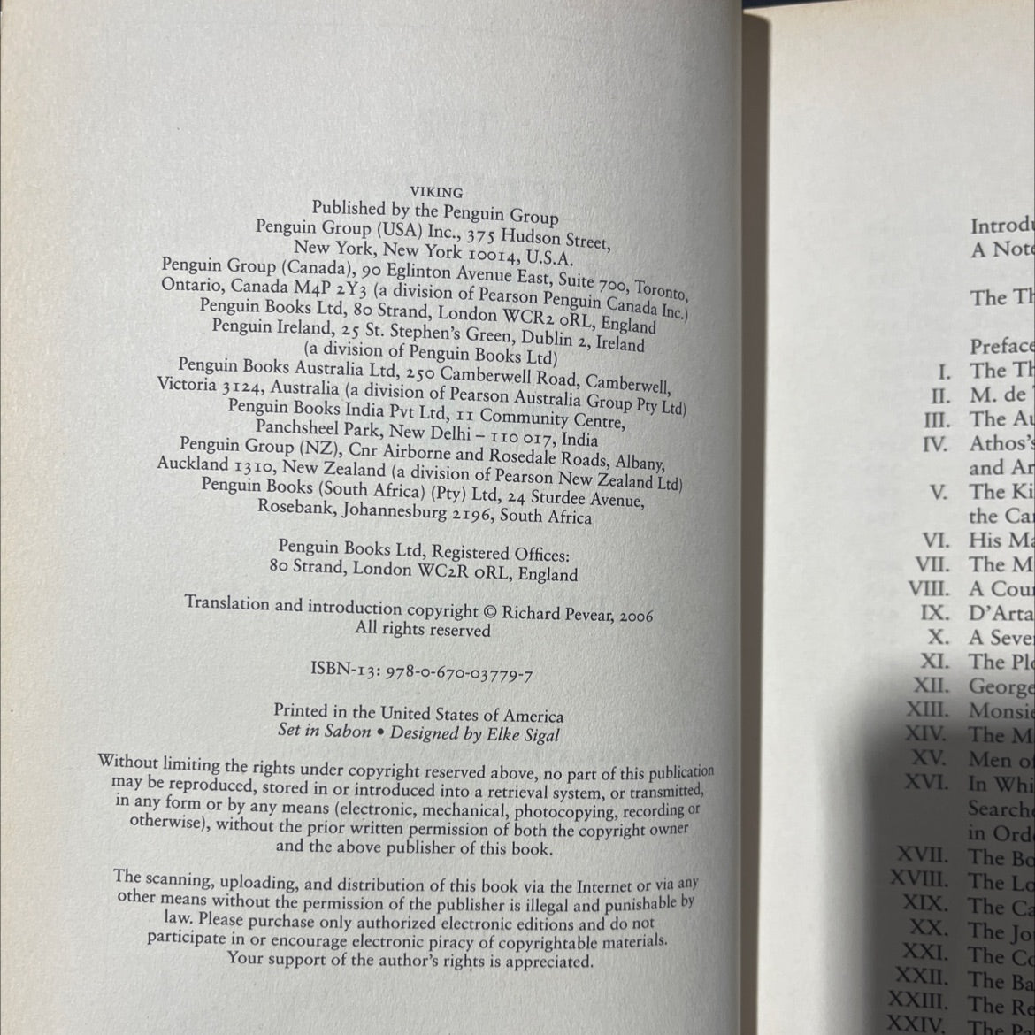 the three musketeers book, by alexandre dumas, 2006 Hardcover image 3