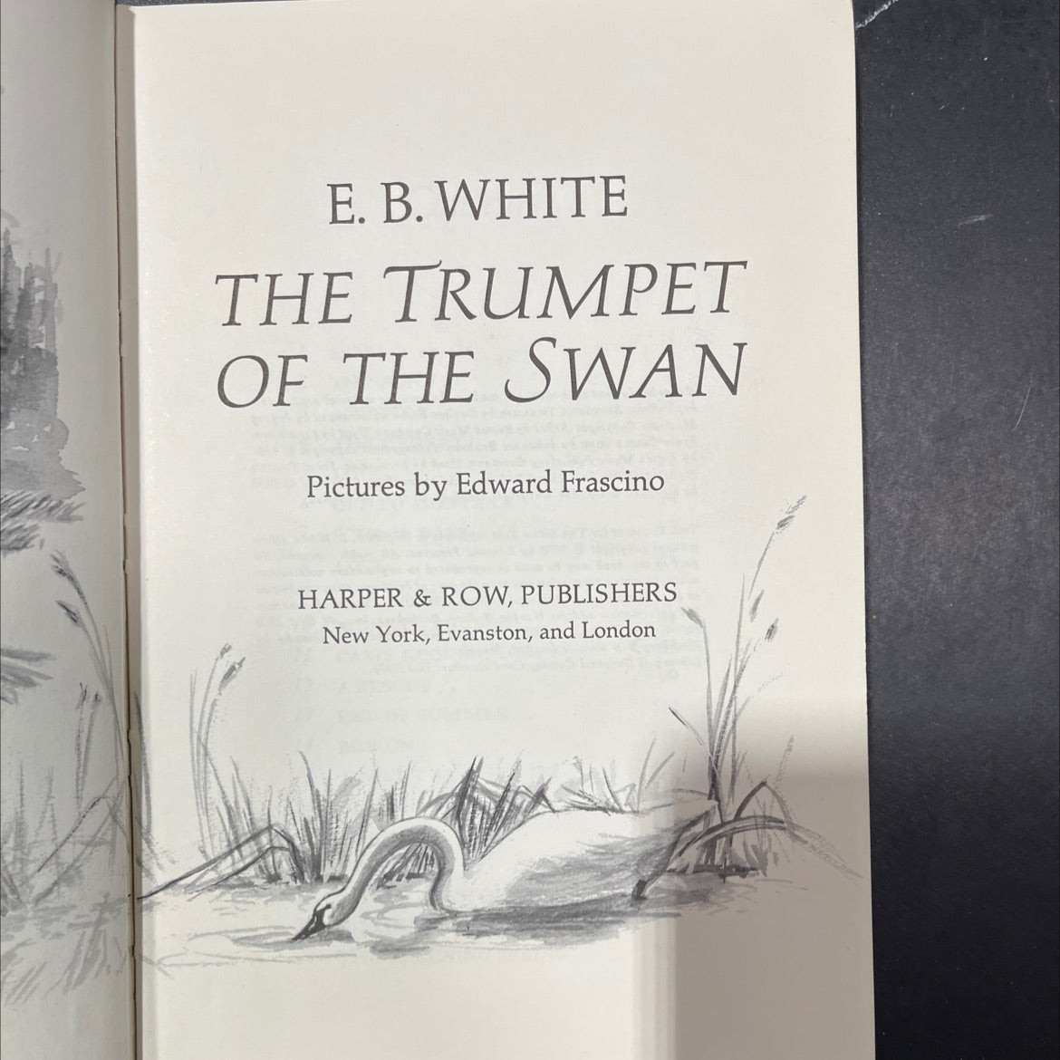 the trumpet of the swan book, by e. b. white, 1970 Hardcover image 2
