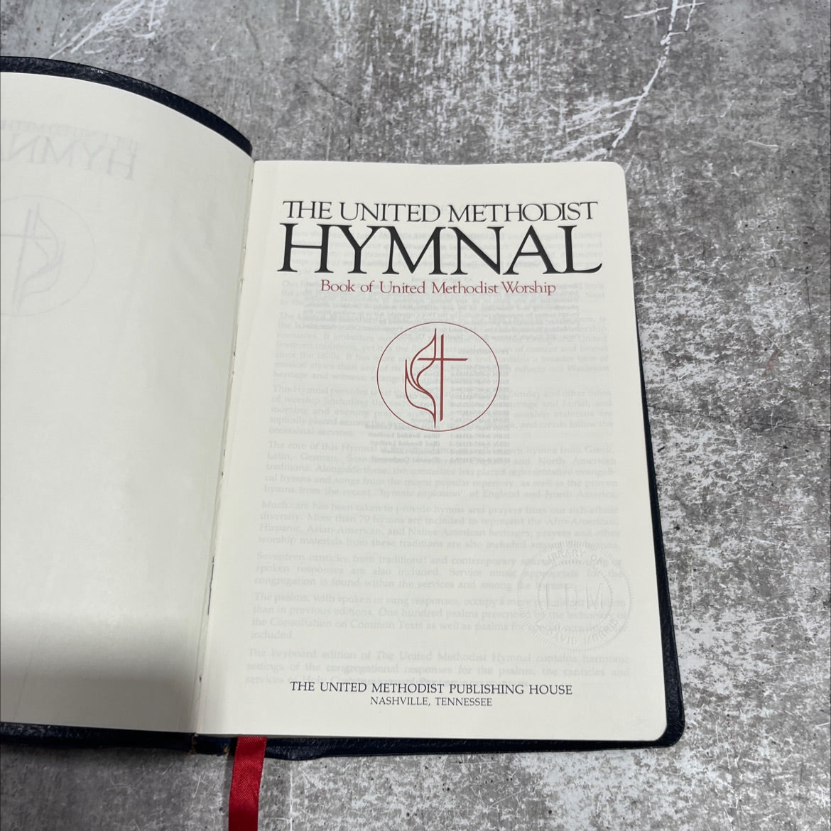 the united methodist hymnal book of united methodist worship book, by unknown, 1989 Leather image 2