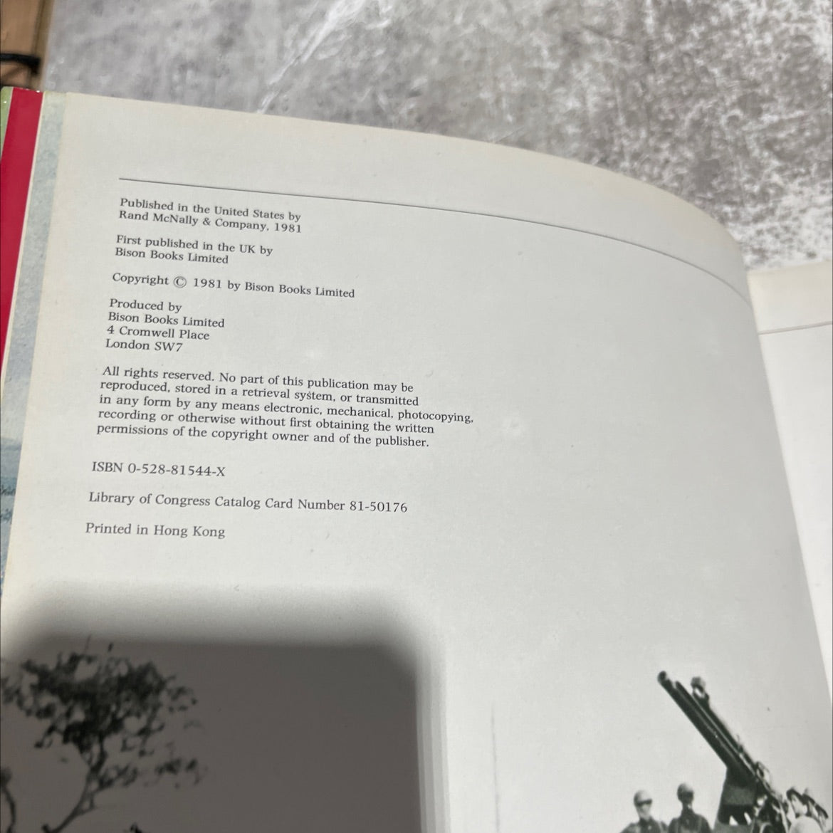 the victors book, by general omar n. bradley, brigadier peter young, 1981 Leather image 3