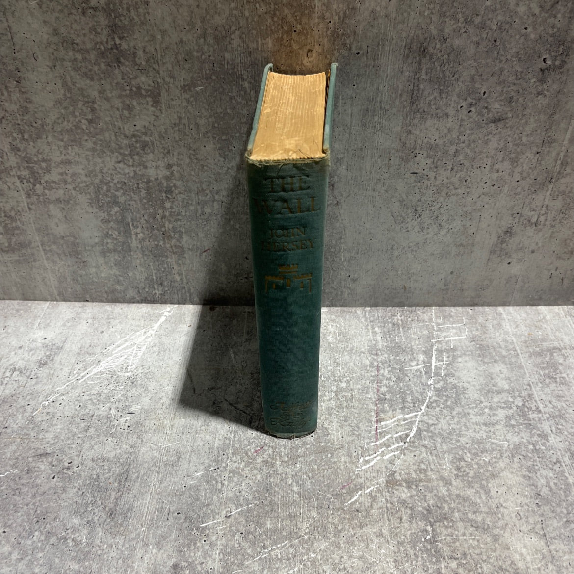 the wall book, by john hersey, 1950 Hardcover image 4