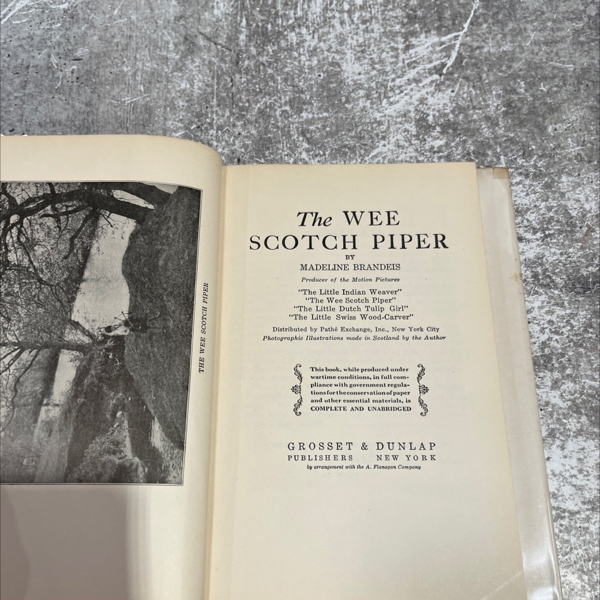 the wee scotch piper book, by madeline brandeis, 1929 Hardcover image 2