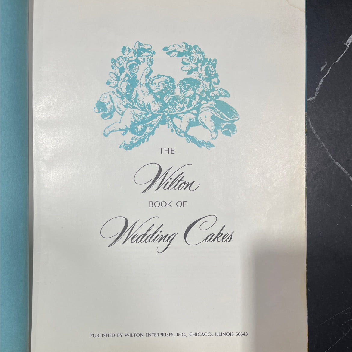 the wilton book of wedding cakes book, by unknown, 1971 Hardcover image 2