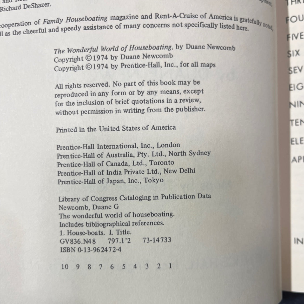 the wonderful world of houseboating book, by duane newcomb, 1974 Hardcover image 3