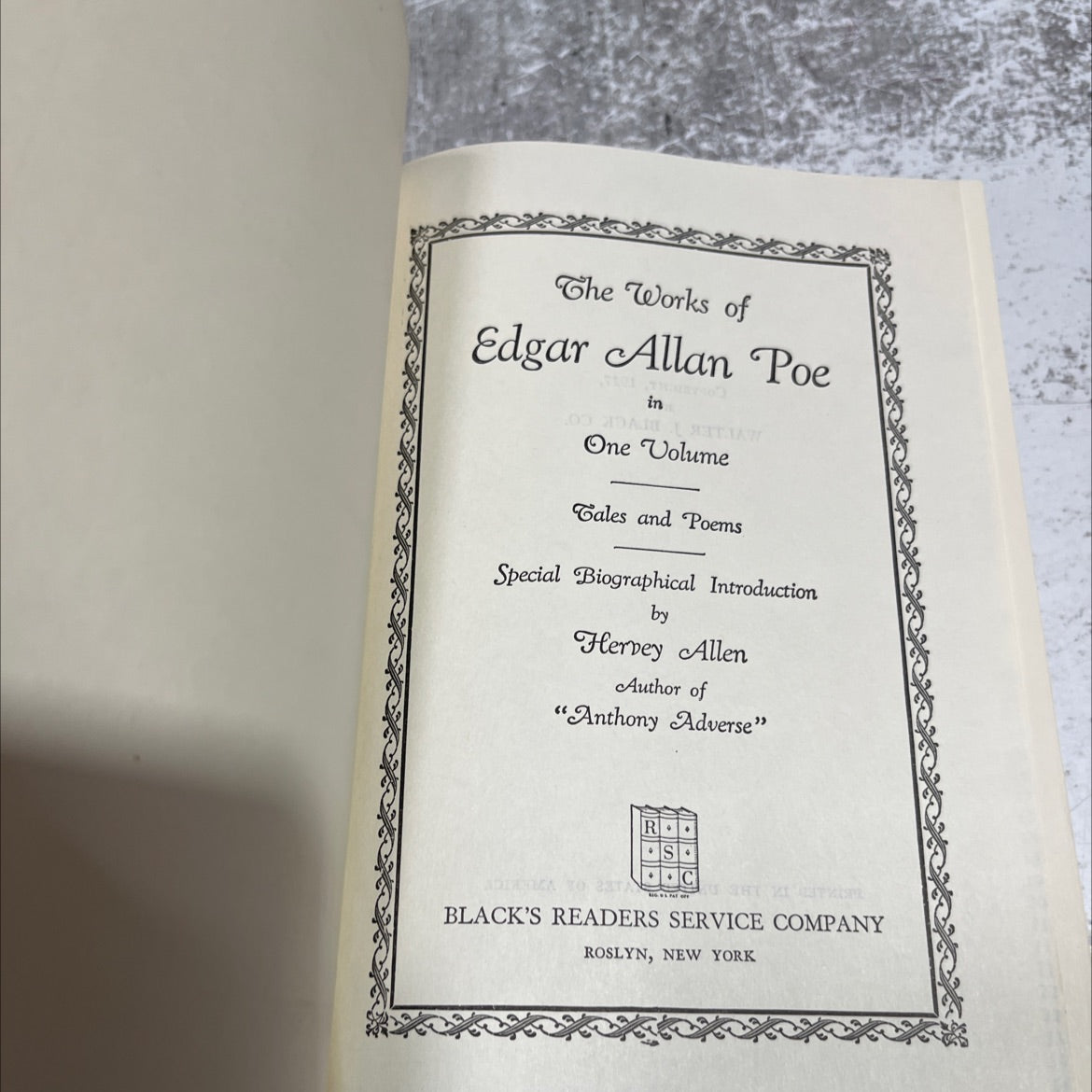 the works of edgar allan poe in one volume book, by edgar allan poe, 1927 Hardcover image 2