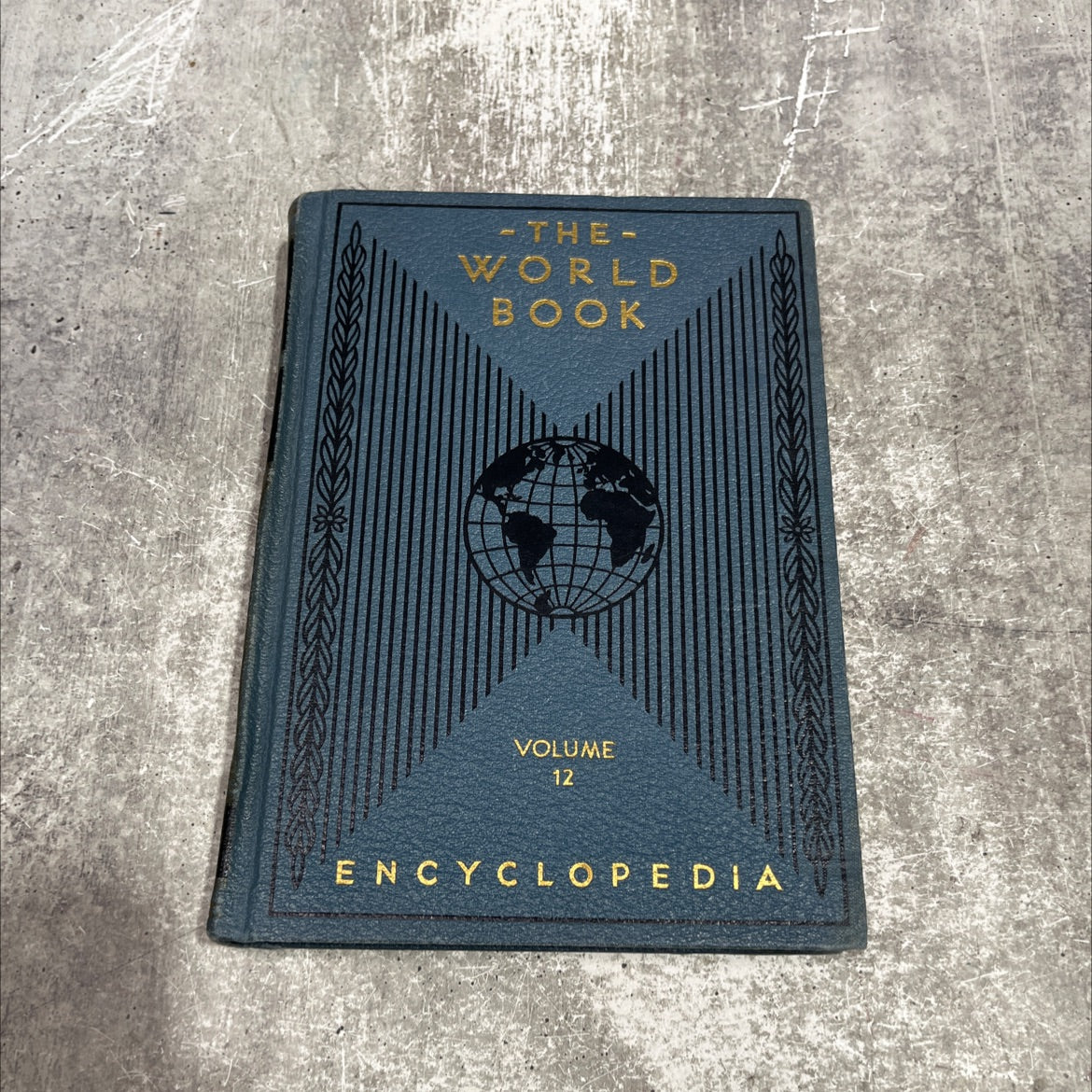 the world book encyclopedia in eighteen volumes modern comprehensive volume 12 pictorial n-o book, by unknown, 1938 image 1