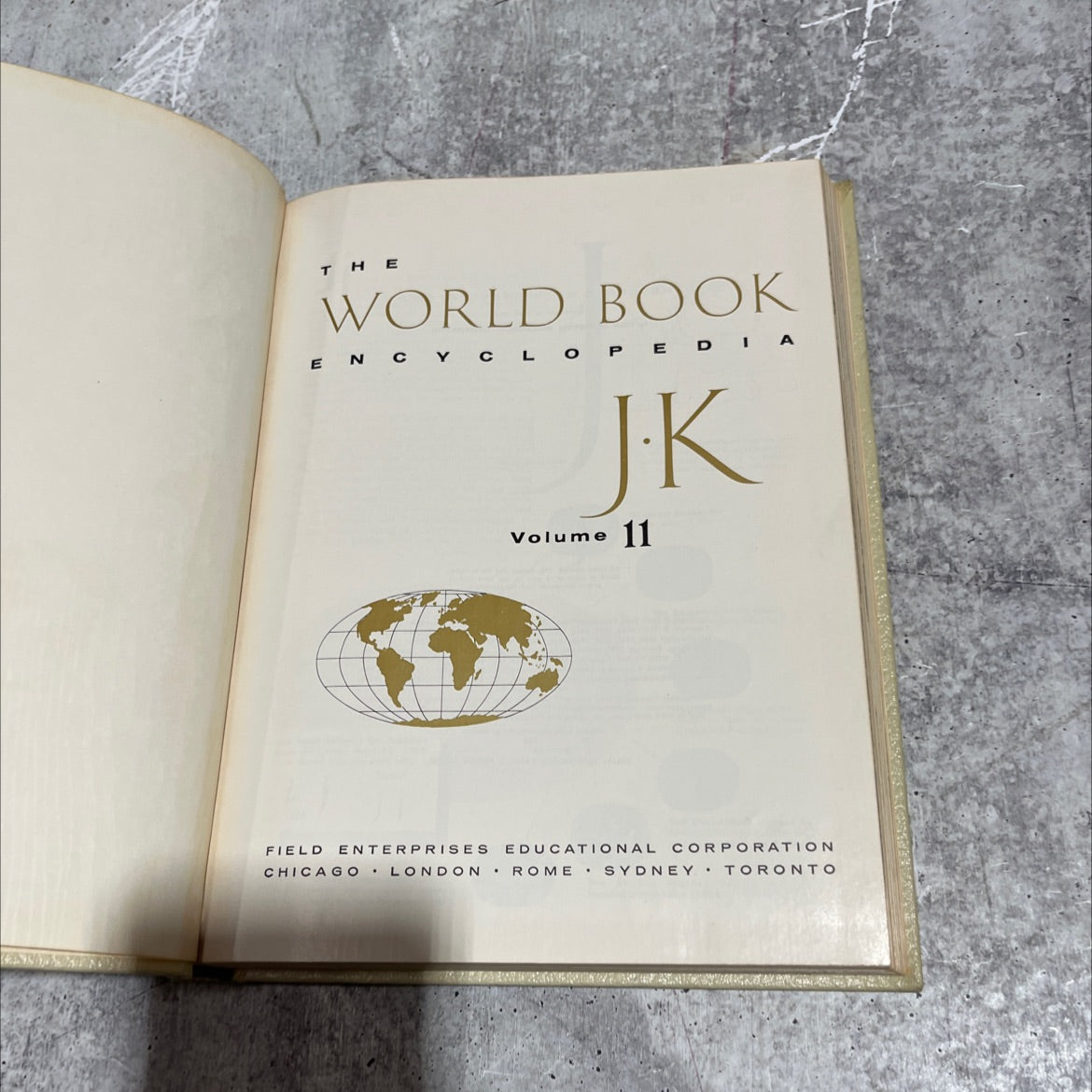 the world book encyclopedia jk book, by Field Enterprises Educational Corporation, 1964 Hardcover image 2