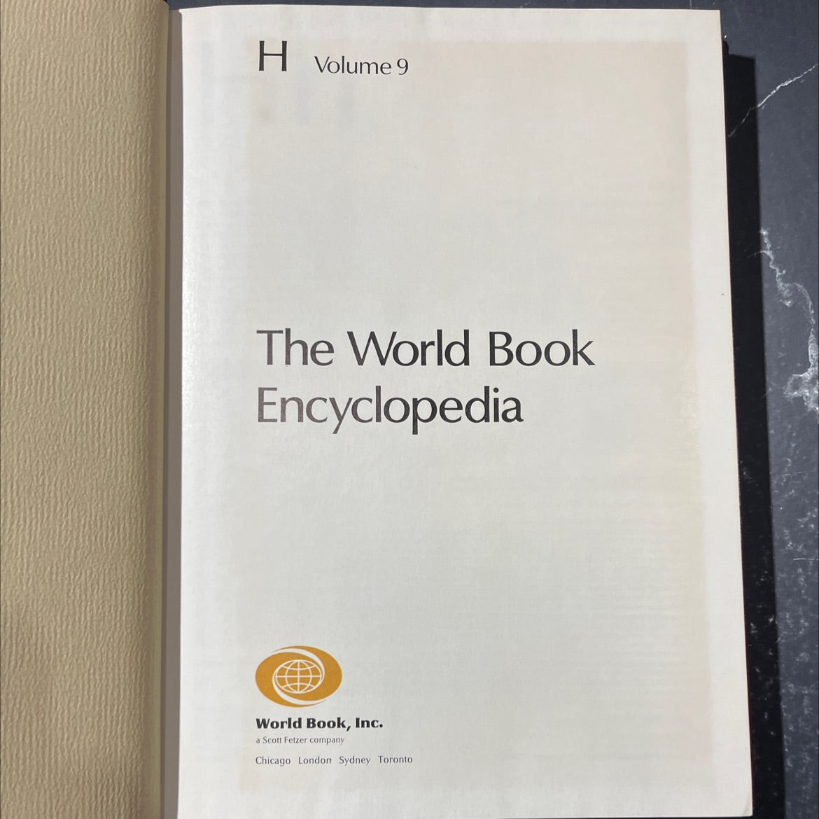 the world book encyclopedia volume 9 book, by world book, inc., 1988 Hardcover image 2