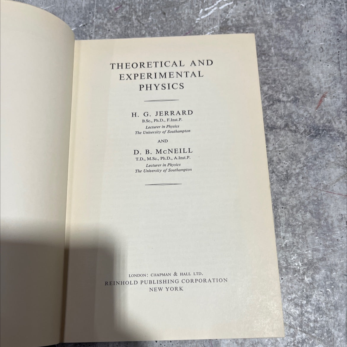 theoretical and experimental physics book, by h. g. jerrard, d. b. mcneill, 1960 Hardcover image 2