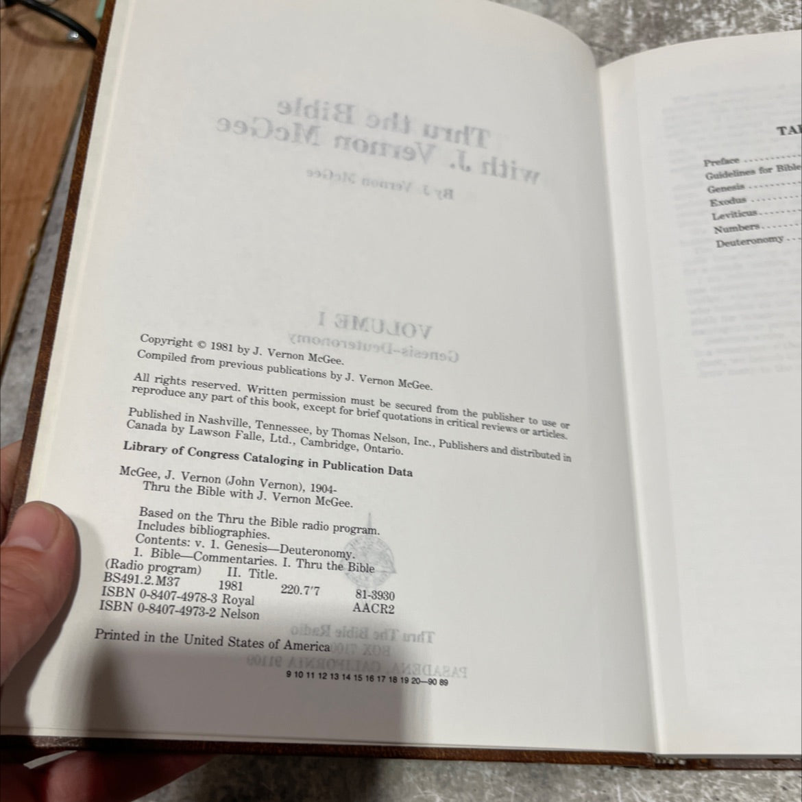 thru the bible with j. vernon mcgee volume i genesis-deuteronomy book, by j. vernon mcgee, 1981 Hardcover image 3