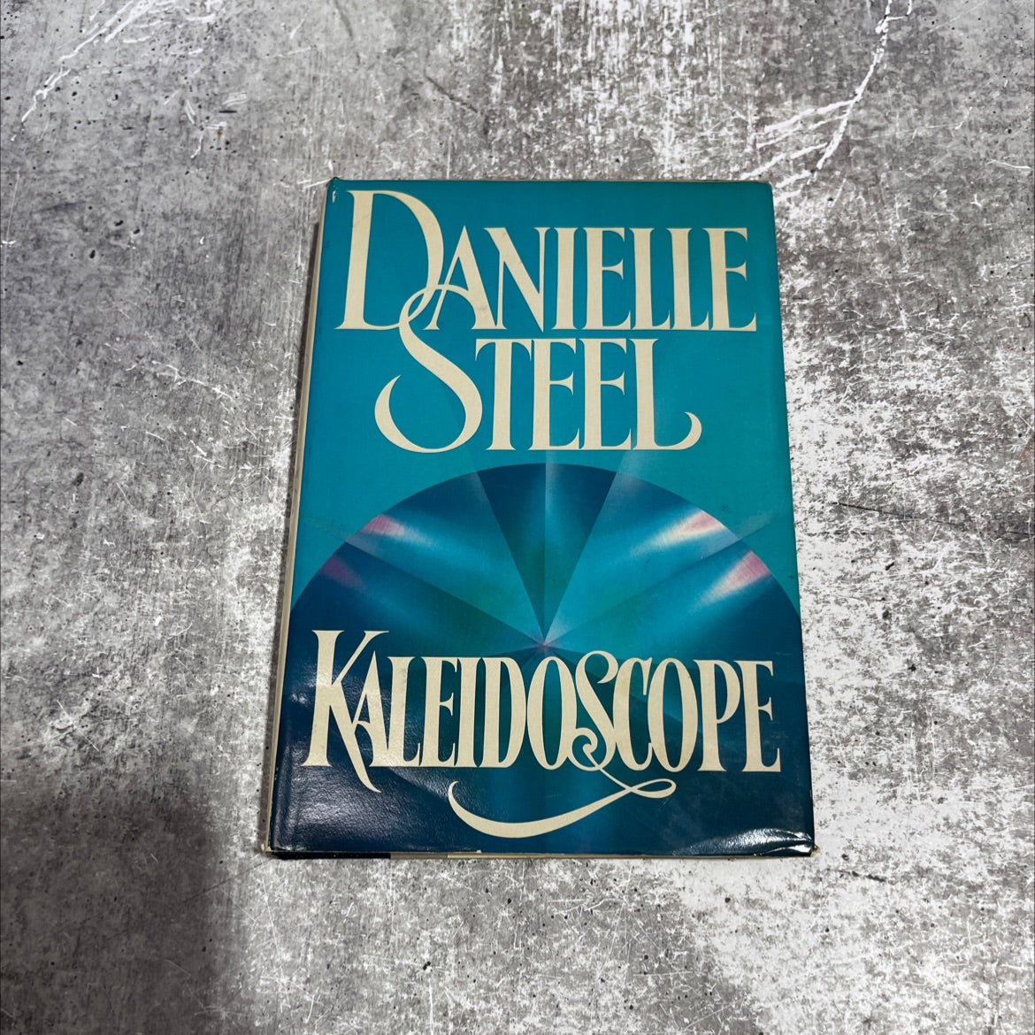 to love you kaleidoscope book, by danielle steel, 1987 Hardcover image 1