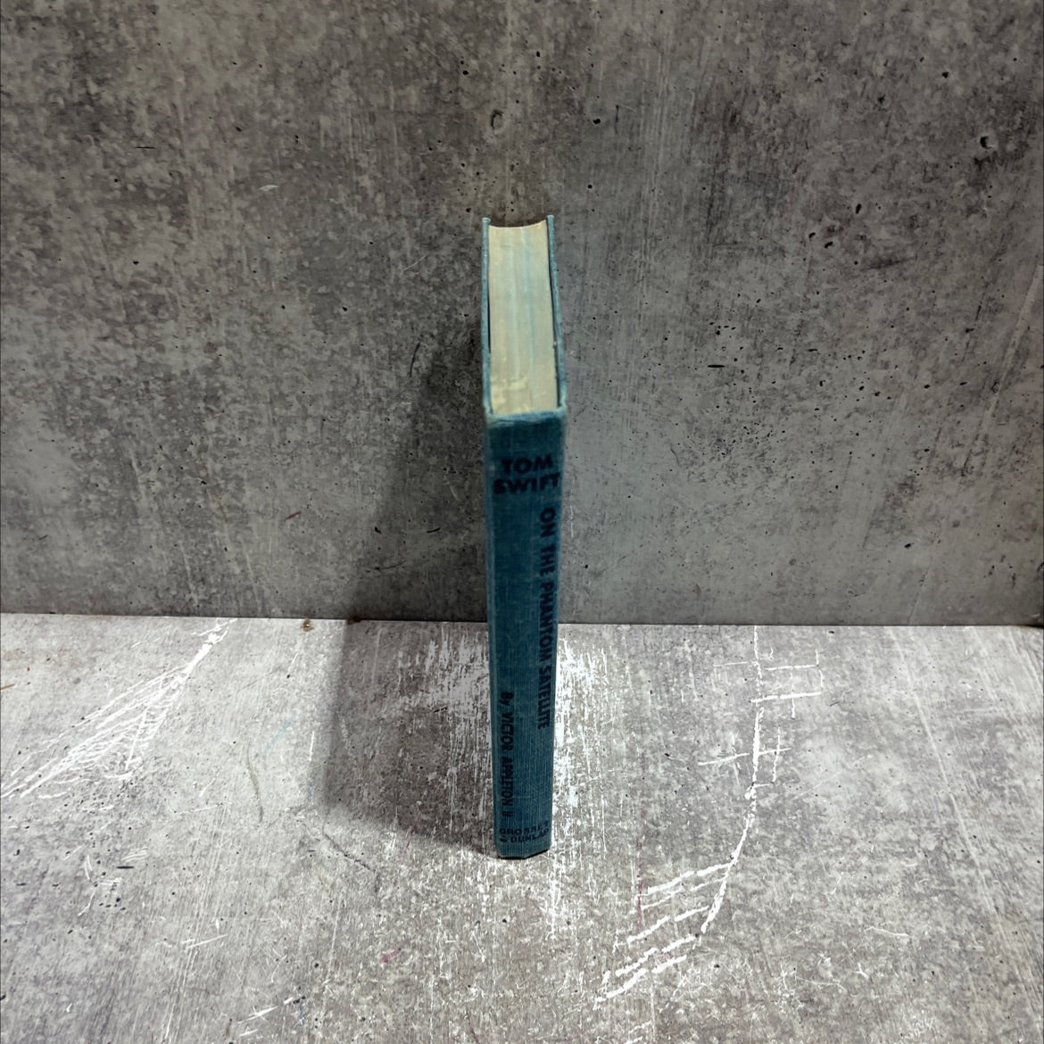 tom swift on the phantom satellite book, by victor appleton ii, 1956 Hardcover image 4