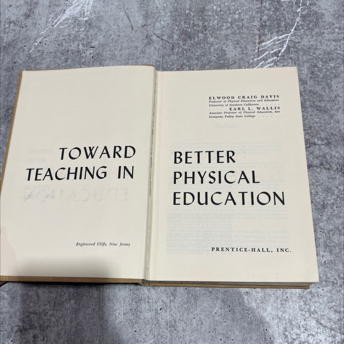 toward better teaching in physical education book, by elwood craig davis, earl l. wallis, 1965 Hardcover image 2
