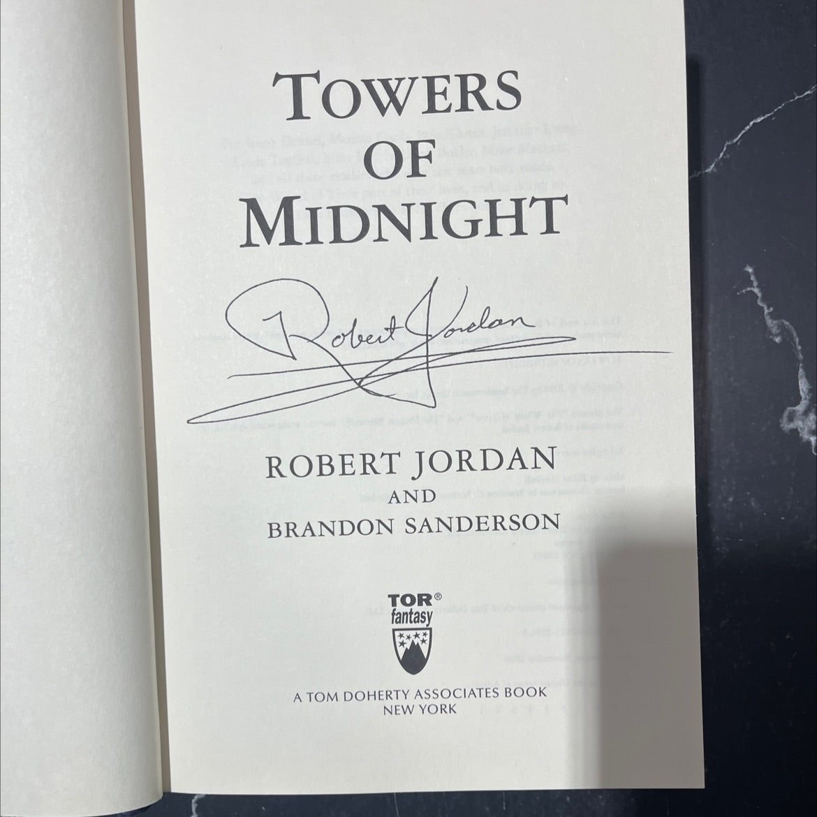 towers of midnight book, by robert jordan and brandon sanderson, 2010 Hardcover image 2