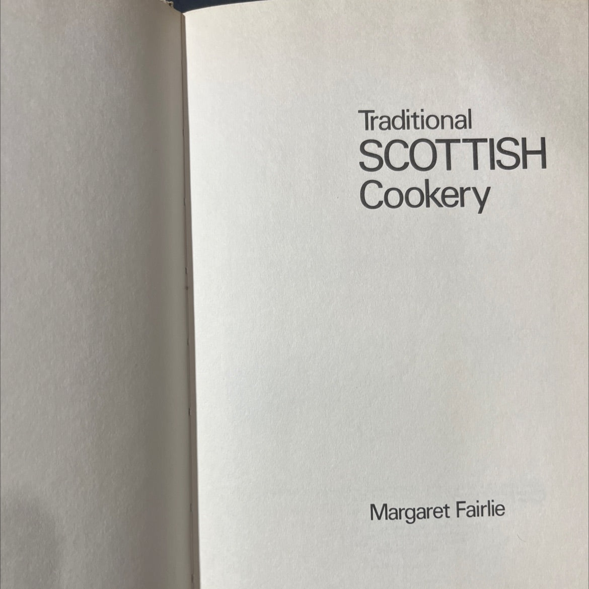 traditional scottish cookery book, by margaret fairlie, 1975 Hardcover image 2