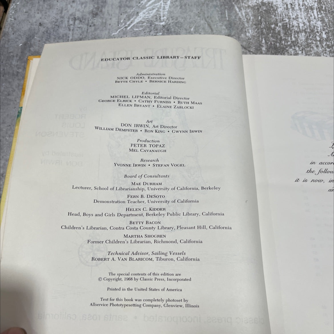 treasure island book, by robert louis stevenson, 1968 Hardcover image 3
