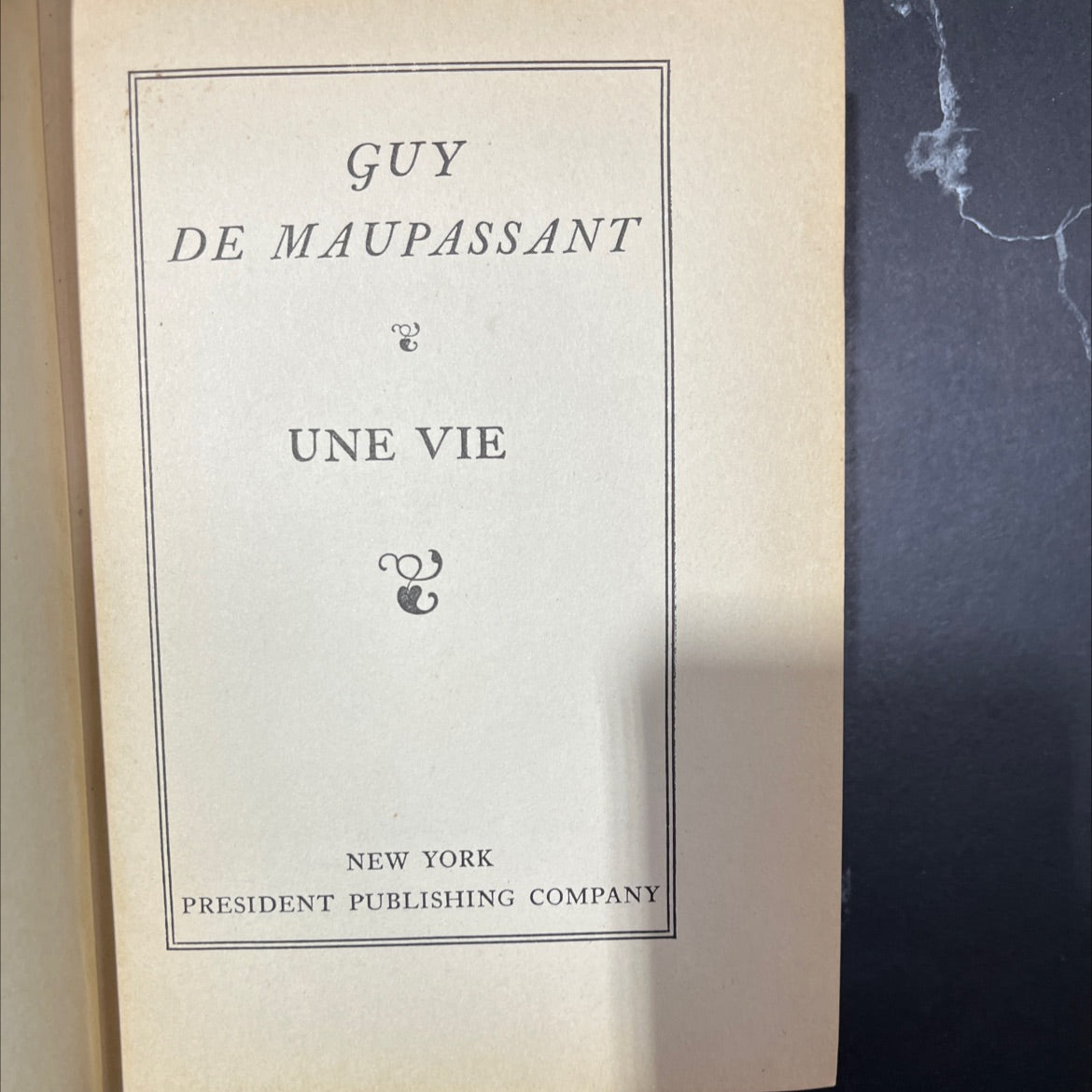 une vie book, by guy de maupassant, 1903 Hardcover image 2