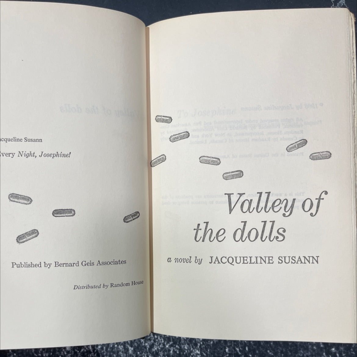 valley of the dolls book, by jacqueline susann, 1966 Hardcover image 2