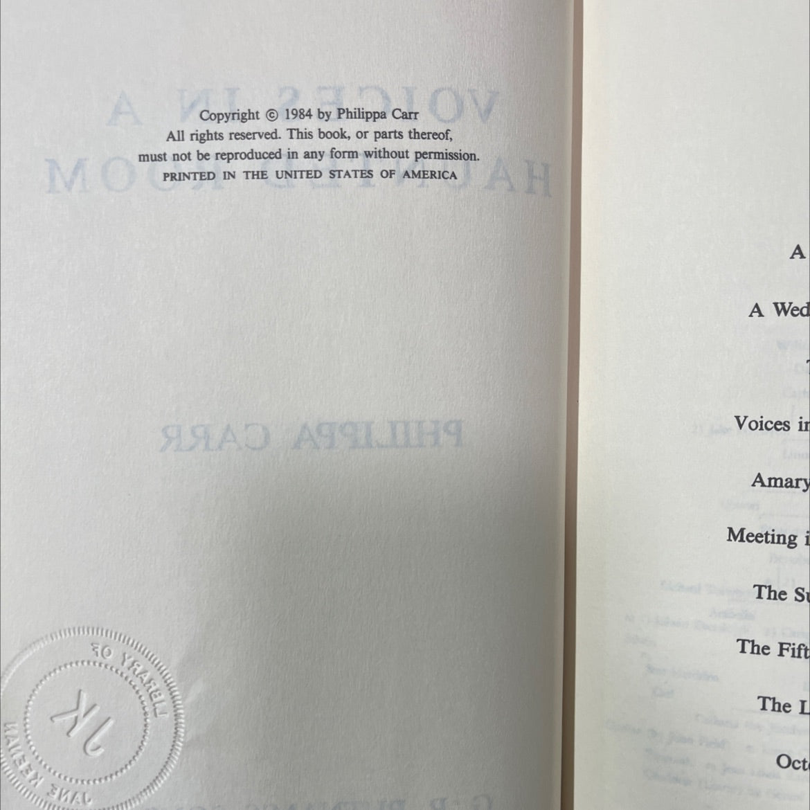 voices in a haunted room book, by philippa carr, 1984 Hardcover image 3