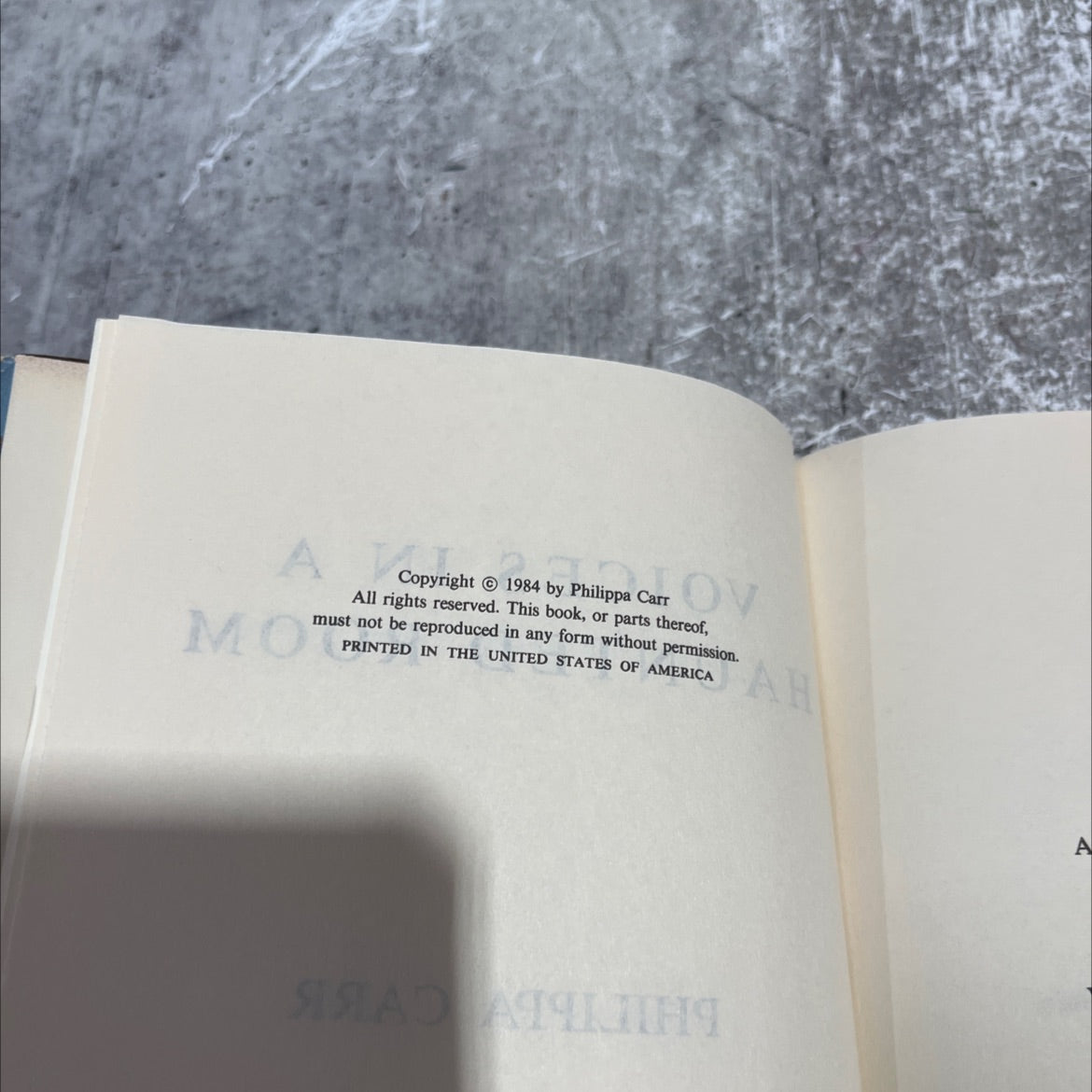 voices in a haunted room book, by Philippa Carr, 1984 Hardcover image 3