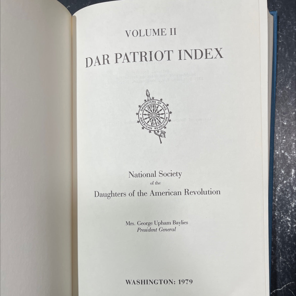 volume ii dar patriot index daughters american of the revolution book, by mrs. george Upham baylies, 1980 Hardcover image 2