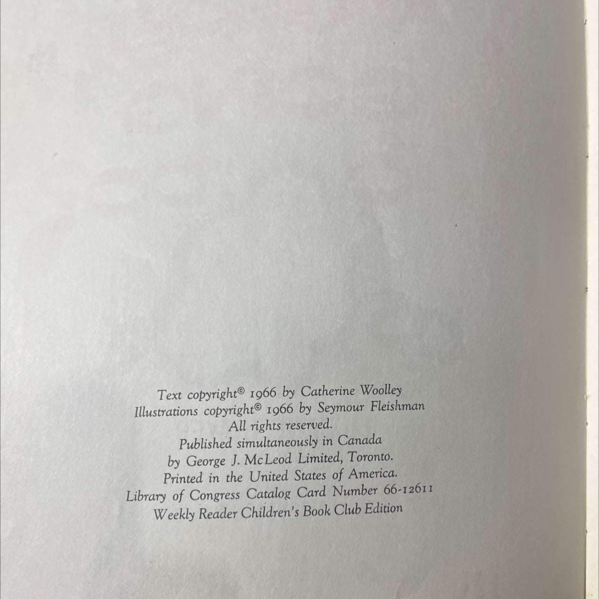 what's a ghost going to do? book, by jane thayer, 1966 Hardcover image 3