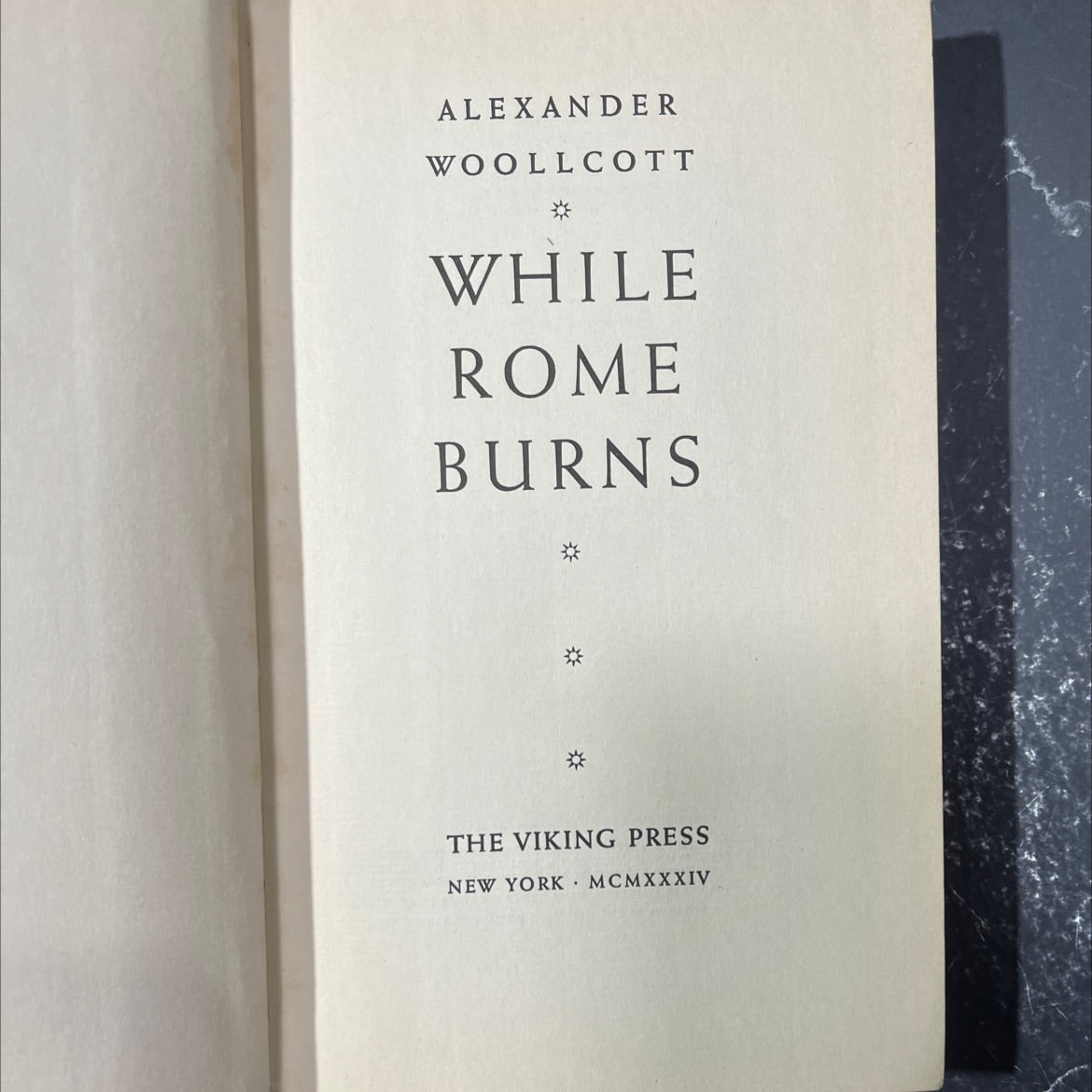 while rome burns book, by alexander woollcott, 1934 Hardcover image 2